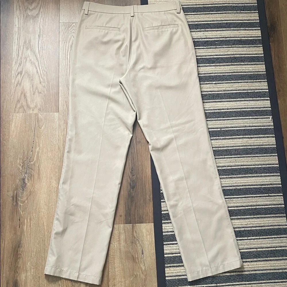 Haggar Men's Light Tan Straight Fit Pants flat front 32x32